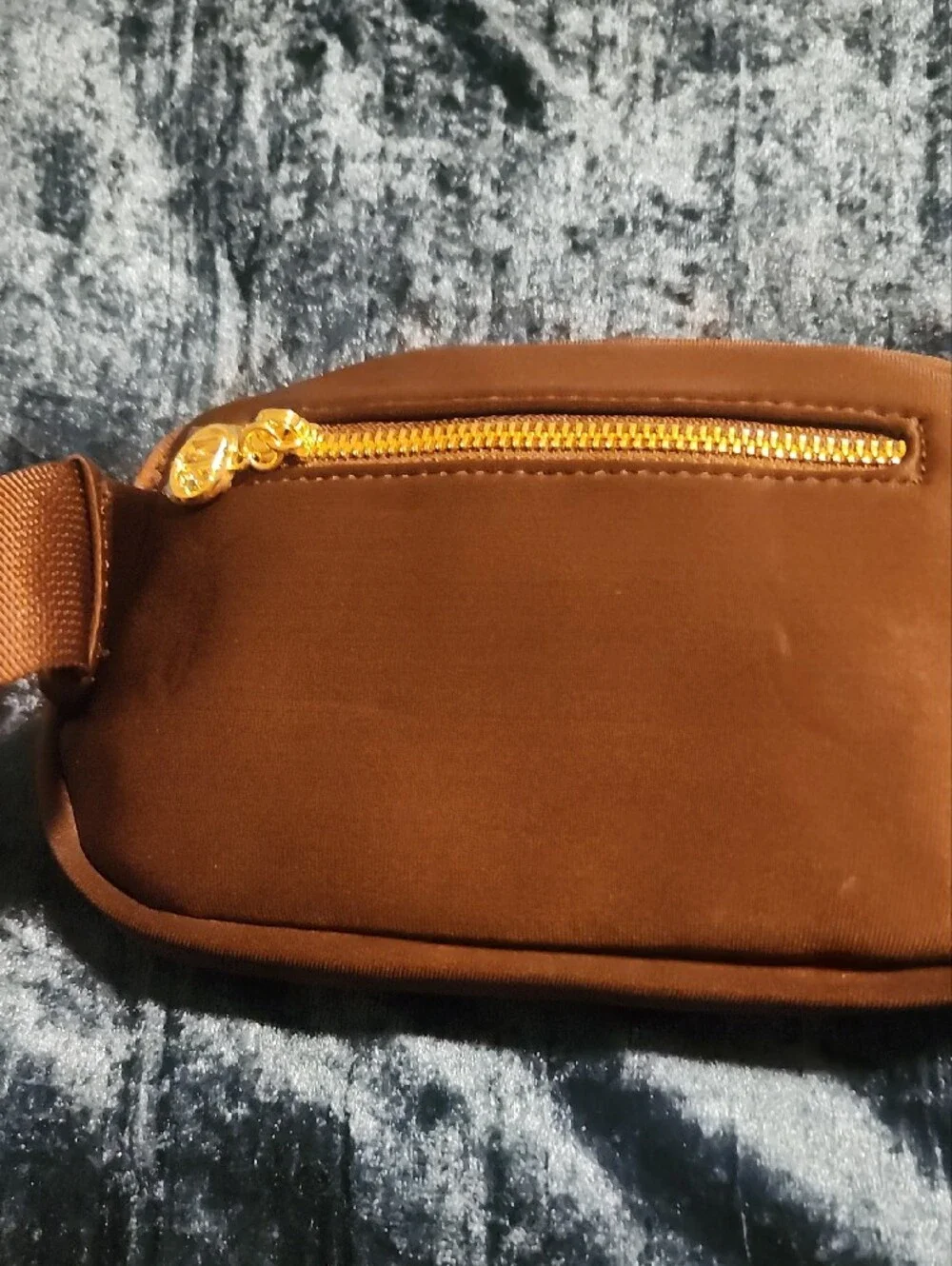 Steve Madden compact woven